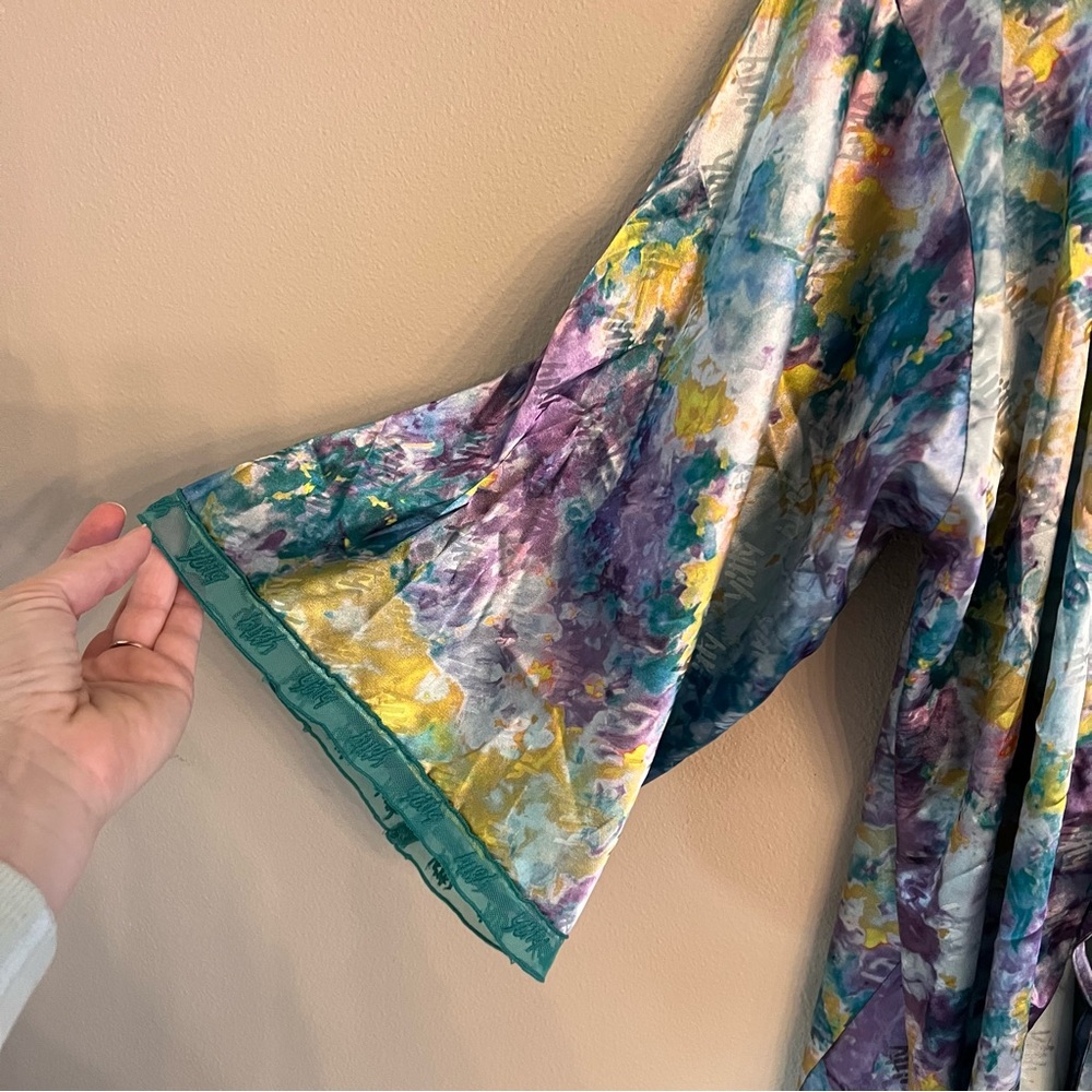 YITTY Satin‎ Mini Robe - Picture 3 of 6